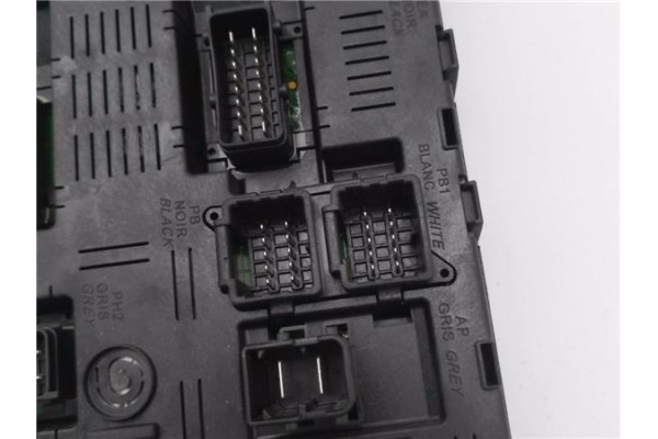 Recambio de bsi para citroen c4 berlina 1.6 hdi referencia OEM IAM 9661940480  