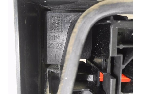 Recambio de piloto trasero izquierdo para citroen xantia berlina 3.0 v6 activa referencia OEM IAM 2223GL  