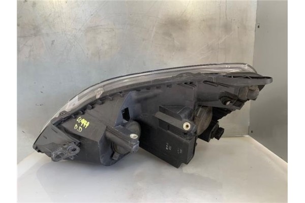 Recambio de faro delantero dcho para opel zafira 1.7 cdti referencia OEM IAM 13252473RH  