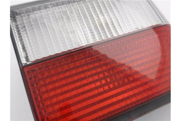 Recambio de piloto trasero derecho para citroen xantia berlina 3.0 v6 activa referencia OEM IAM 2223DR  