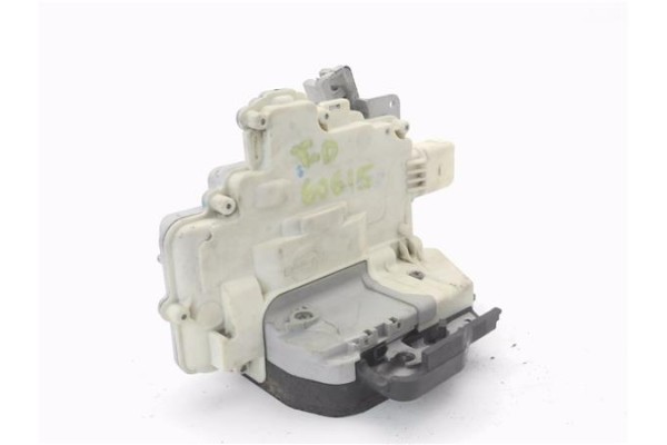 Recambio de cierre electromagnetico trasero derecho para audi a3 sportback (8pa) 2.0 tdi ambiente referencia OEM IAM 4F0839016  