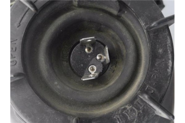 Recambio de faro delantero izquierdo para nissan sunny berlina (n14) 1.6 i referencia OEM IAM 7R010279  