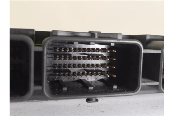 Recambio de centralita para citroen c4 berlina 1.6 hdi referencia OEM IAM 9664843780 281013872 