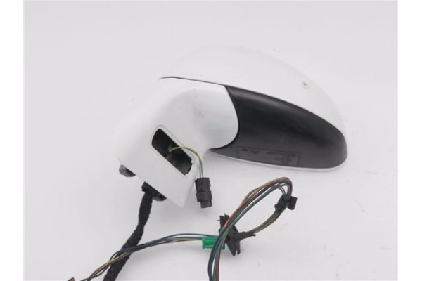 Recambio de retrovisor electrico izquierdo para citroen c4 berlina 1.6 hdi referencia OEM IAM 96467114 E9024287 