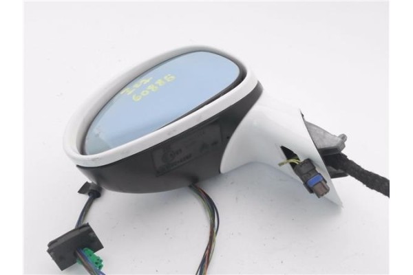 Recambio de retrovisor electrico izquierdo para citroen c4 berlina 1.6 hdi referencia OEM IAM 96467114 E9024287 