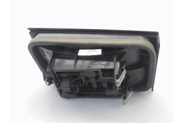 Recambio de piloto porton trasero izquierdo para citroen xantia berlina 3.0 v6 activa referencia OEM IAM 2224G  