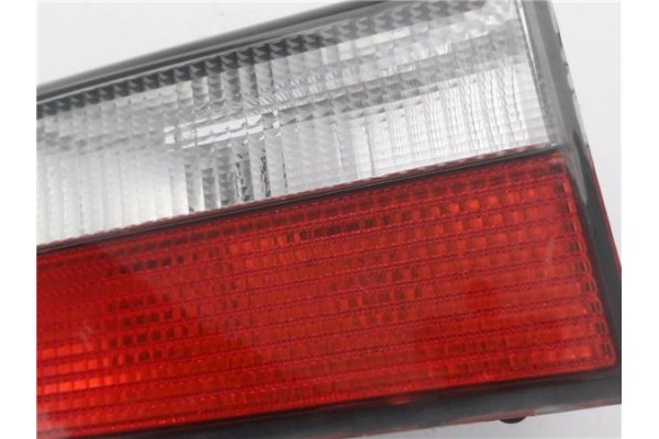 Recambio de piloto porton trasero izquierdo para citroen xantia berlina 3.0 v6 activa referencia OEM IAM 2224G  