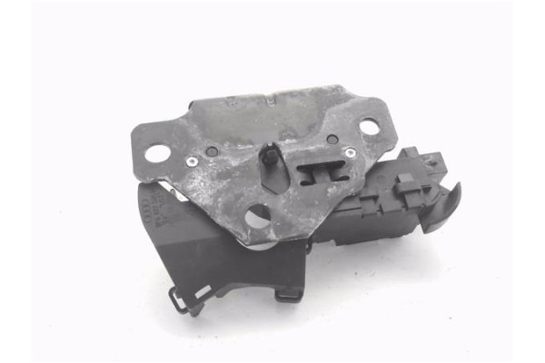 Recambio de cerradura porton para audi a3 sportback (8pa) 2.0 tdi ambiente referencia OEM IAM 8P4827505B  