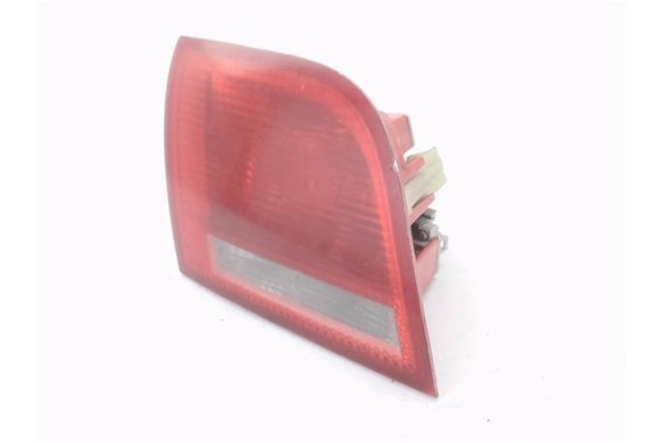 Recambio de piloto porton trasero izquierdo para audi a3 sportback (8pa) 2.0 tdi ambiente referencia OEM IAM 8P4945093R  