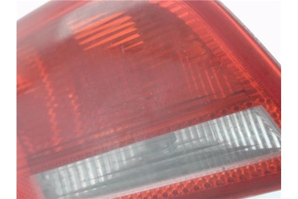 Recambio de piloto porton trasero izquierdo para audi a3 sportback (8pa) 2.0 tdi ambiente referencia OEM IAM 8P4945093R  