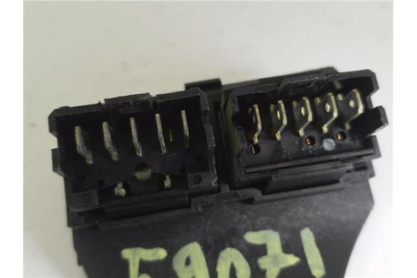 Recambio de mando elevalunas delantero izquierdo para citroen xantia berlina 3.0 v6 activa referencia OEM IAM 9619323380  