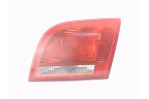 Recambio de piloto porton trasero derecho para audi a3 sportback (8pa) 2.0 tdi ambiente referencia OEM IAM 8P4945094B  