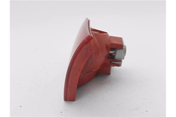 Recambio de piloto porton trasero derecho para audi a3 sportback (8pa) 2.0 tdi ambiente referencia OEM IAM 8P4945094B  