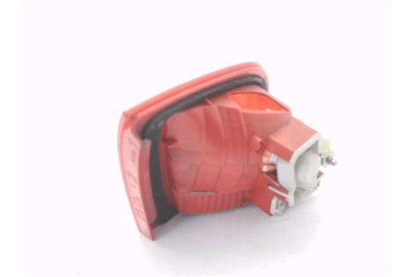 Recambio de piloto porton trasero derecho para audi a3 sportback (8pa) 2.0 tdi ambiente referencia OEM IAM 8P4945094B  