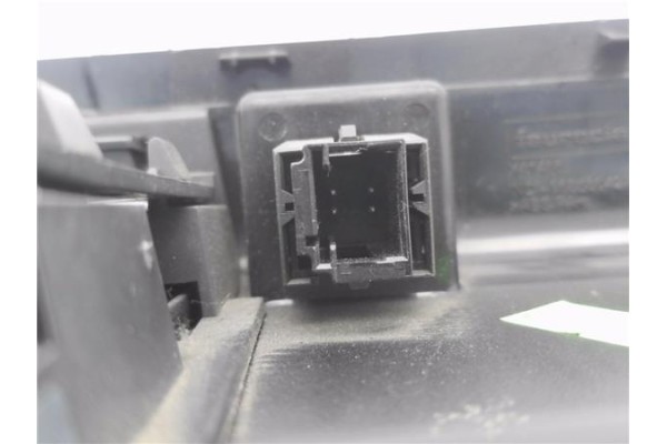 Recambio de mando multifuncion para peugeot 207 1.4 referencia OEM IAM 9685804277  