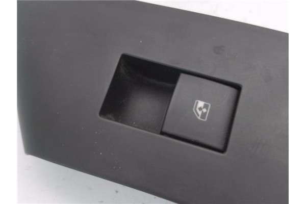 Recambio de mando elevalunas delantero derecho para opel astra j berlina 5p 1.6 selective referencia OEM IAM 13301886  