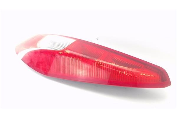 Recambio de piloto trasero derecho para mitsubishi colt cz3 berl. 5 (z30a) 1.3 (z35a, z33a, z34a) referencia OEM IAM MR957374  