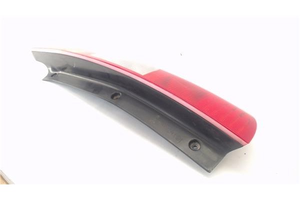 Recambio de piloto trasero derecho para mitsubishi colt cz3 berl. 5 (z30a) 1.3 (z35a, z33a, z34a) referencia OEM IAM MR957374  