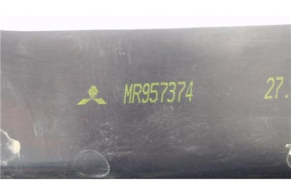 Recambio de piloto trasero derecho para mitsubishi colt cz3 berl. 5 (z30a) 1.3 (z35a, z33a, z34a) referencia OEM IAM MR957374  