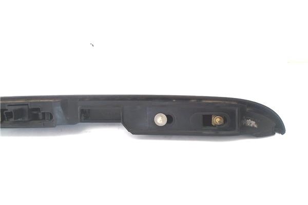 Recambio de moldura porton trasero para citroen xsara picasso 2.0 hdi referencia OEM IAM 9635595877F  