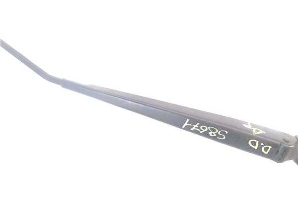 Recambio de brazo limpiaparabrisas delantero derecho para volkswagen polo iv (9n1) 1.4 16v referencia OEM IAM 6Q1955409B  