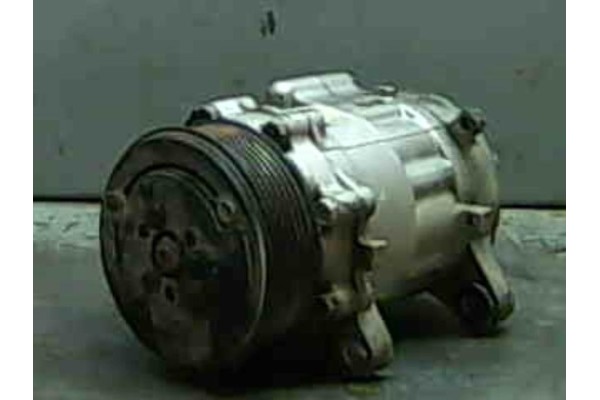 Recambio de compresor aire acond. para volkswagen polo berlina (6n1)(1994) 55 1.4 referencia OEM IAM  811031007 