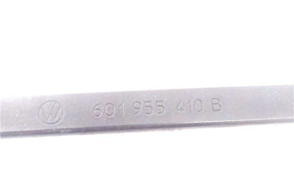 Recambio de brazo limpiaparabrisas delantero derecho para volkswagen polo iv (9n1) 1.4 16v referencia OEM IAM 6Q1955409B  