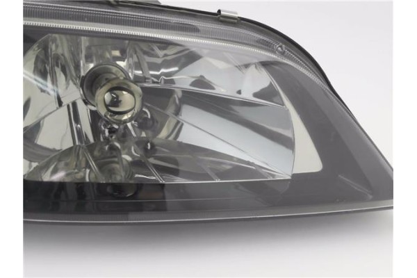 Recambio de faro delantero dcho para mitsubishi space star (dg0) 1.9 1900 di-d referencia OEM IAM MR465004  