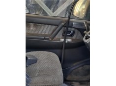 Recambio de guarnecido puerta delantero izquierda para mitsubishi montero (v20/v40) 2.8 d a las 4 ruedas (v46w, v26w) referencia
