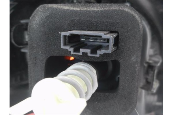 Recambio de piloto trasero derecho para volkswagen golf vi (5k1) 1.4 advance referencia OEM IAM 5K0945096N A048499 