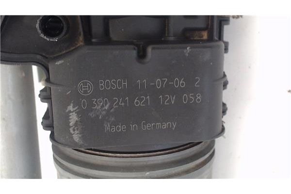 Recambio de motor limpiaparabrisas delantero para peugeot partner combispace (5f) 1.6 hdi 90 referencia OEM IAM 039024162112V058