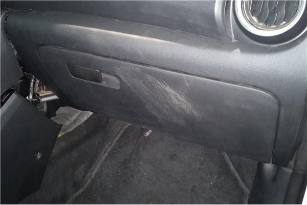 Recambio de guantera salpicadero para hyundai kona (os) 1.0 pure referencia OEM IAM 84715J9000TRY  