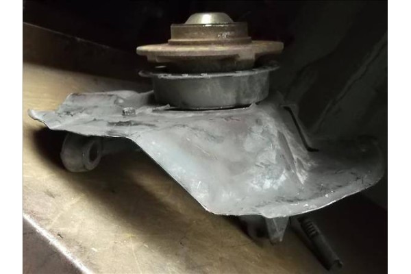 Recambio de mangueta delantero izquierda para bmw serie 3 berlina (e46) 2.0 320i referencia OEM IAM   