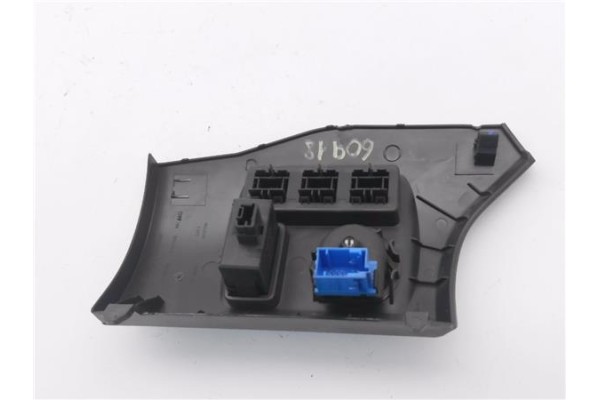 Recambio de mando retrovisor electrico para peugeot partner combispace (5f) 1.6 hdi 90 referencia OEM IAM 9680907377  