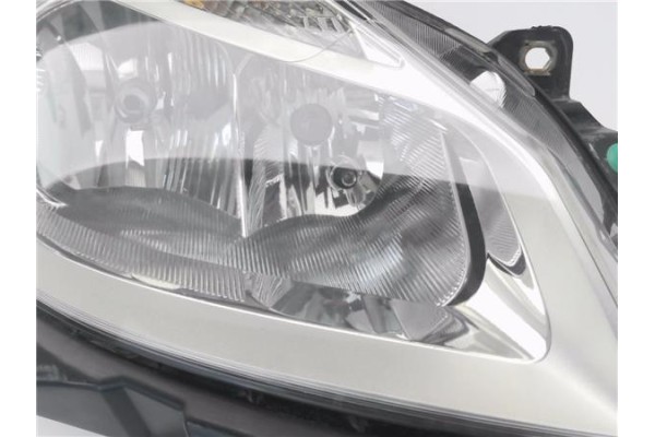 Recambio de faro delantero dcho para renault clio iii 1.5 dci (c/br1g) referencia OEM IAM 8200244897 8200459823 