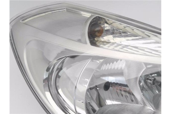 Recambio de faro delantero dcho para renault clio iii 1.5 dci (c/br1g) referencia OEM IAM 8200244897 8200459823 