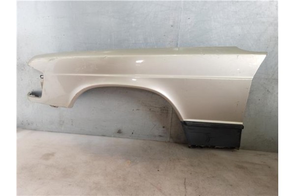 Recambio de aleta delantero izquierda para mercedes-benz 190 (w201) 2.0 (201.023) referencia OEM IAM A2018811701  