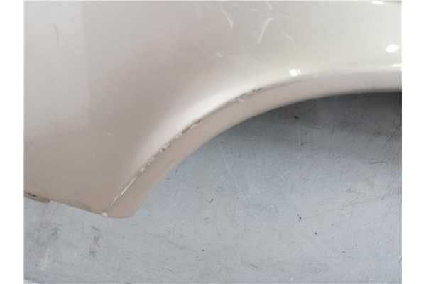 Recambio de aleta delantero izquierda para mercedes-benz 190 (w201) 2.0 (201.023) referencia OEM IAM A2018811701  