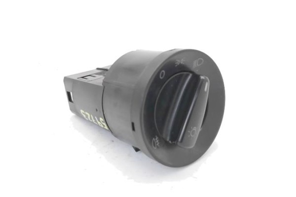 Recambio de conmutador luces para volkswagen golf iv berlina (1j1) 1.6 16v referencia OEM IAM 1C0941531 BK71C0941531 