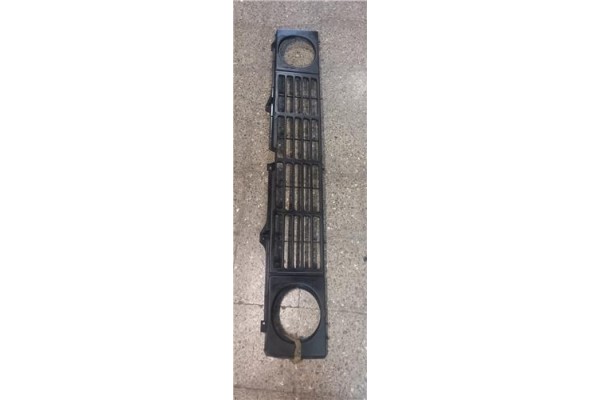 Recambio de rejilla capo para nissan patrol (k/w260) 2.8 referencia OEM IAM 62311G9815  
