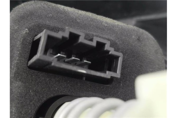 Recambio de piloto trasero izquierdo para volkswagen golf vi (5k1) 1.4 advance referencia OEM IAM 5K0945111 89078560L 