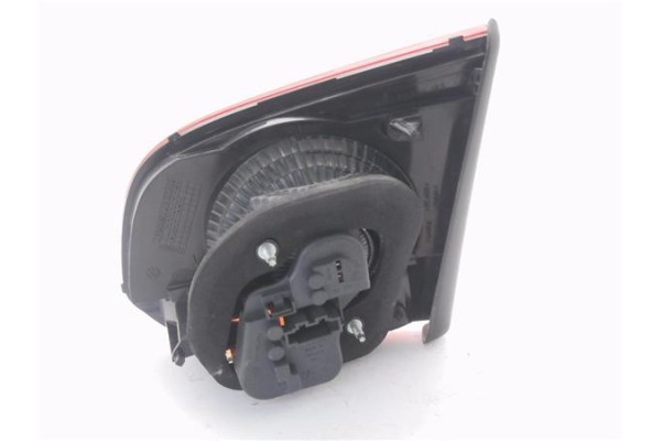 Recambio de piloto porton trasero izquierdo para volkswagen golf vi (5k1) 1.4 advance referencia OEM IAM 5K0945093AB 16797001 