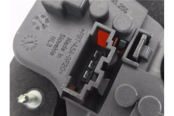 Recambio de piloto porton trasero izquierdo para volkswagen golf vi (5k1) 1.4 advance referencia OEM IAM 5K0945093AB 16797001 