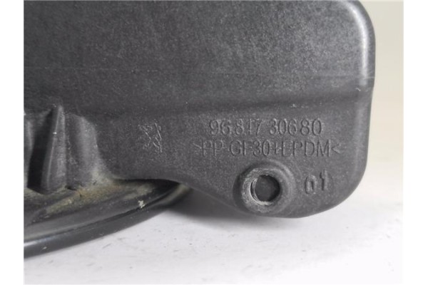 Recambio de tapa exterior combustible para peugeot 207 sw 1.6 hdi referencia OEM IAM 9681730680  