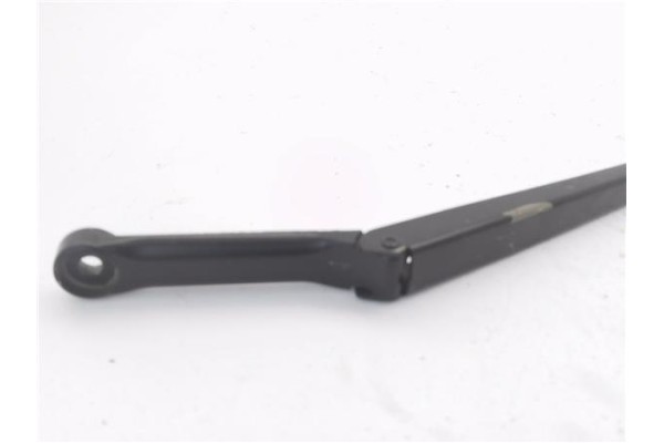 Recambio de brazo limpiaparabrisas delantero izquierdo para audi a4 berlina (8e) 3.0 referencia OEM IAM 8D1955407D  