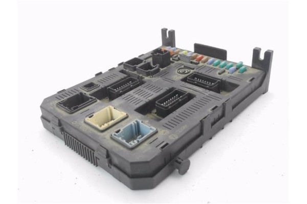 Recambio de bsi para citroen c4 berlina 1.6 hdi referencia OEM IAM 9658158780 161104 