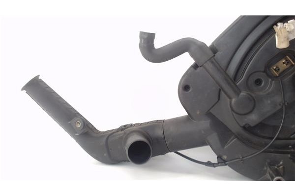 Recambio de carcasa filtro aire para seat arosa (6h1) 1.0 referencia OEM IAM 047129611B  