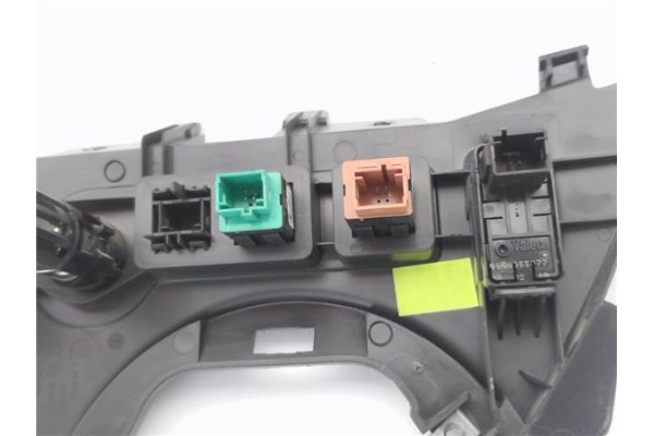 Recambio de interruptor luces emergencia para peugeot partner combispace (5f) 1.6 hdi 90 referencia OEM IAM 9680931977 6,31E+07 