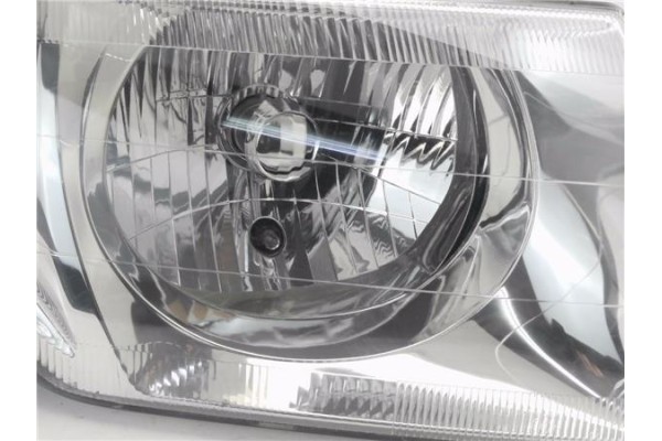 Recambio de faro delantero dcho para mitsubishi montero pinin (h6_w, h7_w) 1.8 gdi (h66w) referencia OEM IAM MR586046  