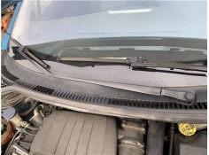 Recambio de brazo limpiaparabrisas delantero derecho para peugeot 207 1.6 hdi referencia OEM IAM 6429AN  